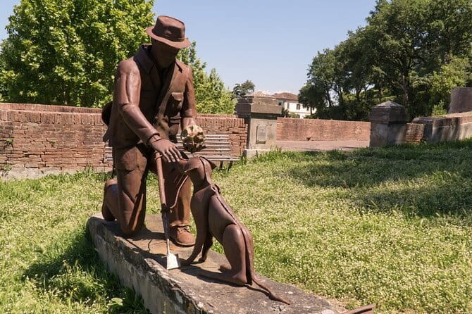 4 Wines & 2 Olive Oils Tasting in Chianti Winery with Tour - The vineyard walk adds a useful sense of place
