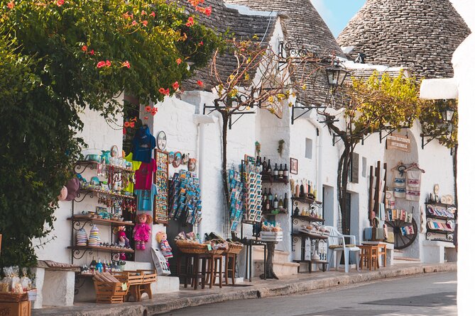 Alberobello : Group or Private Walking Tour & Olive Oil Tasting - Local stories from Guido, Antonio, Andrea, and Andreas
