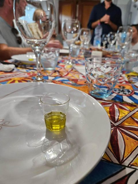 Balestrate: Olive Grove Tour with Wines & Olive Oil Tasting - The 45-minute walk through the olive grove