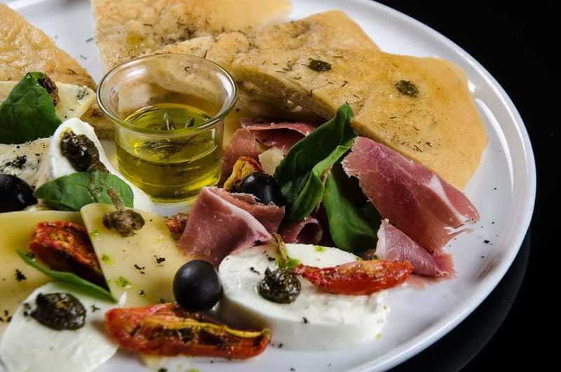 Cagliari: private tasting of fine extra virgin olive oil - Should You Book the Sardinian Olive-Oil Tasting?