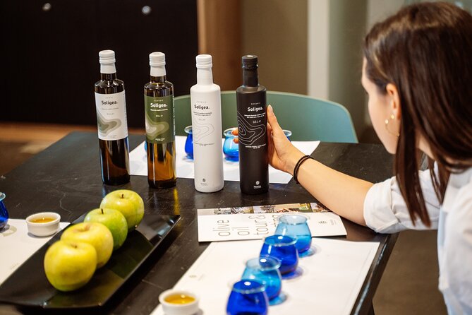 Corinth & Olive Oil Tasting Private Tour from Athens - A family olive mill with a VR presentation