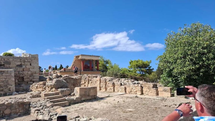 Crete: Knossos Palace, Winery & Olive Oil Tour with Lunch - What the $123 price really covers