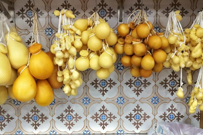 DISCOVER SORRENTO, food &Walking tour . Lemons-cheese&olive oil - What this Sorrento walk is really about