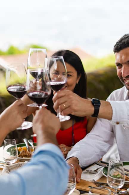 Douro Valley: A Sensory Experience in the Douro: Wines, Olive Oil, and History - Hear the story of a 1596 family property