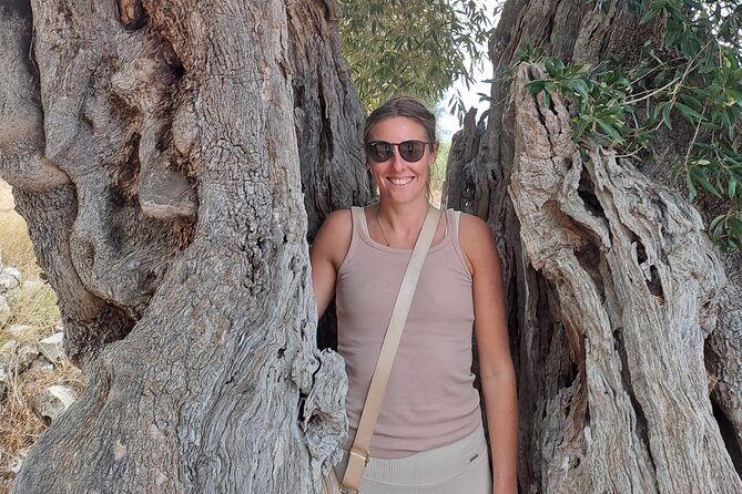 e-bike tour in the plain of the secular olive trees of Ostuni - Who will enjoy this ride most?