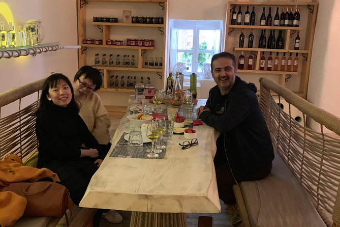 Extra virgin olive oil And Honey Tasting - The opening table: oils, honey, and Greek snacks
