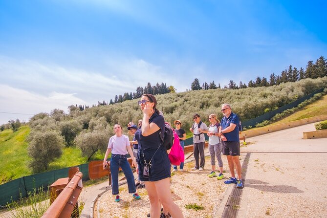 Florence: E-Bike tour to Fiesole with optional Pool or Olive Oil - The afternoon pool and aperitivo option