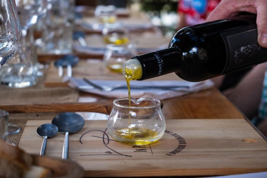 Florence: E-Bike Tour with Olive Oil in the Tuscan Hills - From Oltrarno streets to the first Tuscan hills