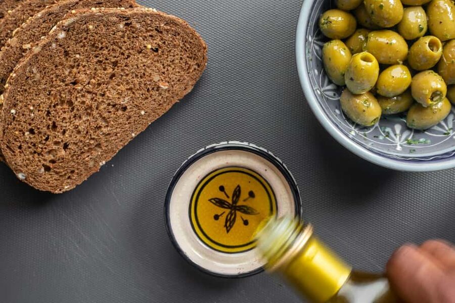 Florence: Olive Oil Tasting Experience - Wine and the pace of a one-hour session