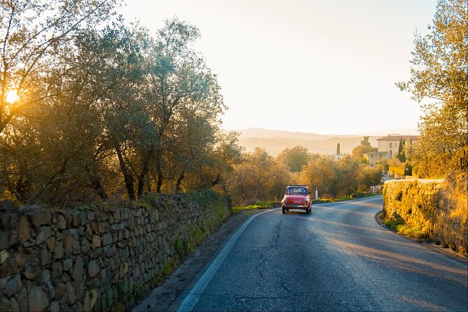 Florence: Private Vintage FIAT 500 with Wine & Olive Oil - Practical comfort and possible snags