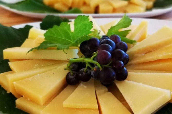 Guided Wine and Olive oil tasting - Getting to the countryside from Alghero