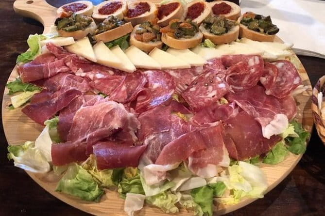 Horse ride, Olive Oil and local foods tasting in a Tuscan farm - Should you book this private ride and tasting?