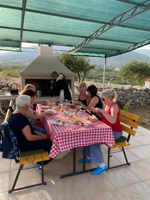 Kastela: Wine & Olive Tasting Tour w/Delicacies & Live Music - Booking Advice and Final Verdict
