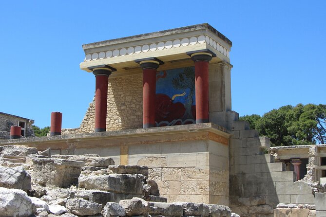 Knossos & Lasithi Plateau: Zeus Cave,Villages, Olive Oil Tour - Krasi and its ancient plane tree