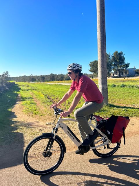 Lecce: E-Bike Tour to Galatina Olive Mill & Wine taste +Taxi - Starting in Lecce with the right equipment