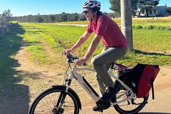 Lecce : Half day E-Bike tour to Old Olive Mill & Olive Oil Taste - Cycling through olive trees and Masserias