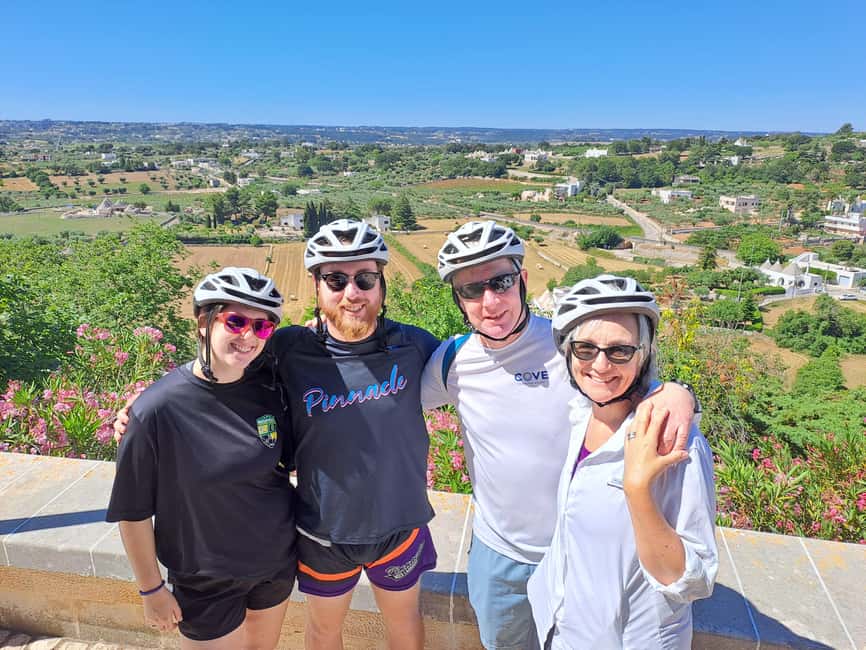 Locorotondo: Guided E-bike Tour & Olive Oil Tasting - Learning to taste extra virgin olive oil