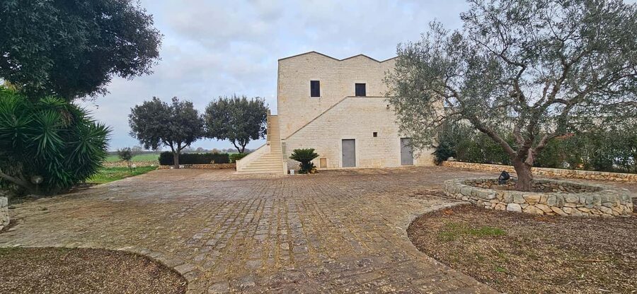 Monopoli: Ancient Olive Groves & Coastal E-Bike Ride - Guided ride or self-guided outing?