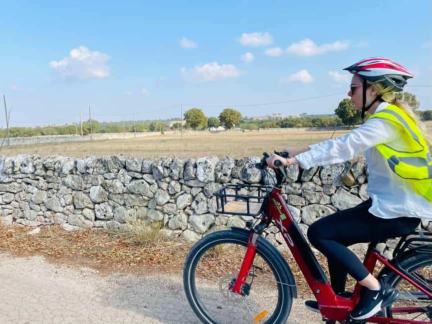 Monopoli: Ancient Olive Groves & Coastal E-Bike Ride - A country-road pause among Apulia’s olive groves