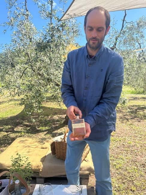 Montecatini Alto: Gourmet picnic among the olive trees with EVO oil pairing - Learning to taste EVO oil properly