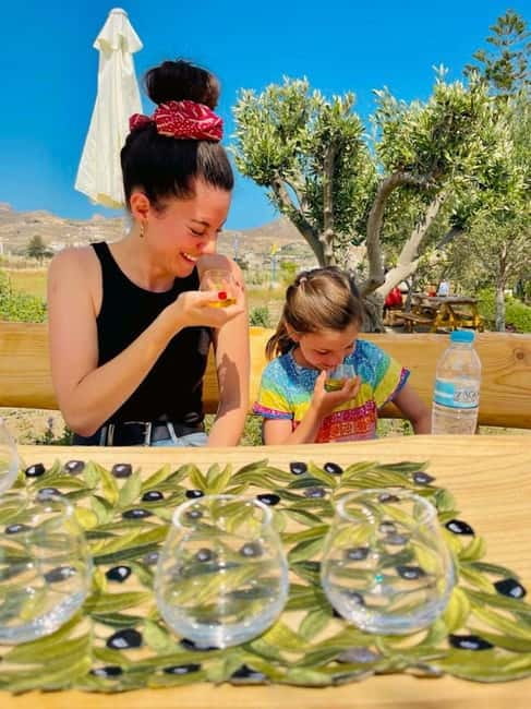 Naxos Town: Olive Oil Tasting & Baking in the Heart of Town - What the indoor setting means in summer