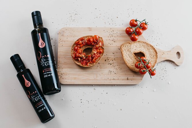 Olive Oil Private Tour and Extra Virgin Olive Oil Tasting in Altamura - The Apulian aperitif: focaccia and local treats