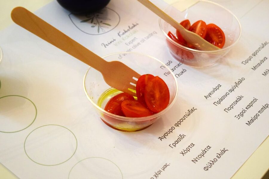 Olive oil tasting & food pairing in Thessaloniki - Why the small group matters