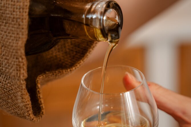 Olive Oil Tasting & Fun Baking Class in the heart of Naxos Town - The family recipe behind the olive bread