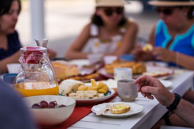 Olive oil tasting in Syracuse, Sicily - Evoo Tour - Walking through lemon and olive groves