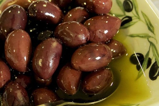 Olive Oil Tour close to Nafplio - The best season is October through January