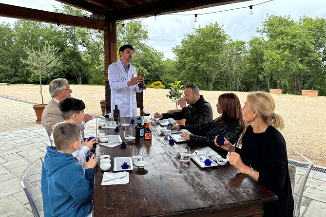Olive Oil Tours and Tasting at Frantoio di Montalcino - Why this olive oil visit is worth your time