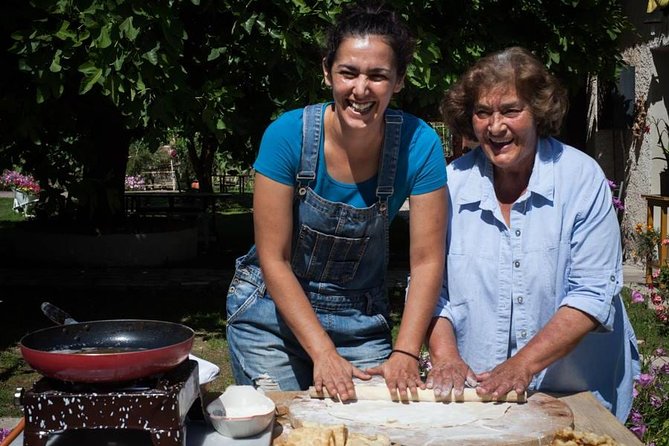 Olympia Shore Ex: Olympic site, Honey Farm & Olive Oil Tasting - Tasting Greek olive oil at Padelina Shopping Center