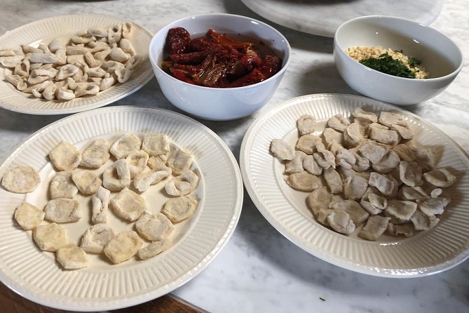 Organic cooking class with a sommelier in an Olive and wine farm - Why the farm setting matters