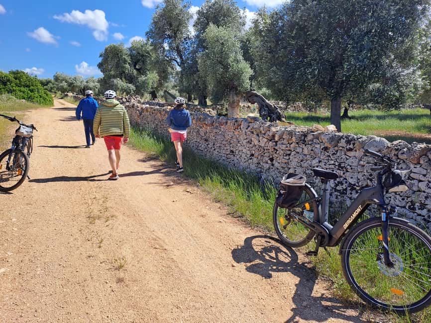 Ostuni: Guided e-bike tour to rock village & olive trees - A closer look at the guide and group size