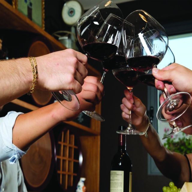 Porto Cesareo: Tour in oliveto con degustazione olio e vini - Who will enjoy this farm experience most?
