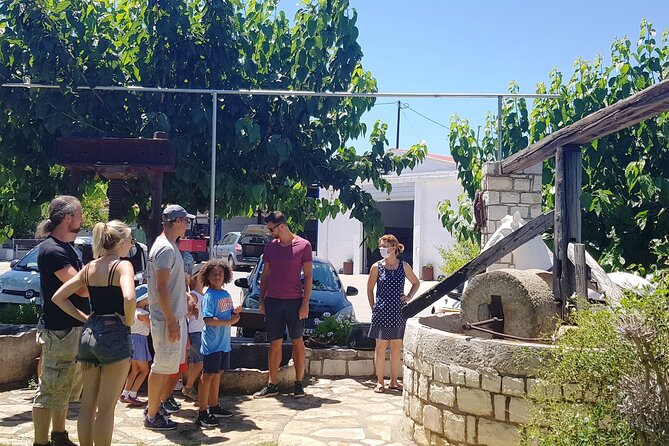 Pottery - Honey & Olive Oil experience - Learning the work of bees at Apithano