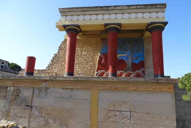 PRIVATE-Knossos Palace-Zeus Cave-Olive Oil Tasting-Old Villages - A private route from Heraklion to the high country