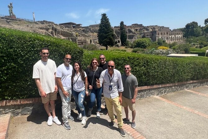 Private Pompeii Tour with lunch and Olive Oil Factory Experience - Lunch with views over the Bay of Naples