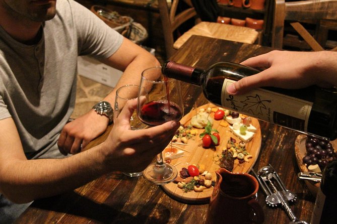 Private Tour in Historic Estate in Monemvasia with wine-olive oil tasting & meal - Who should book this Monemvasia food experience