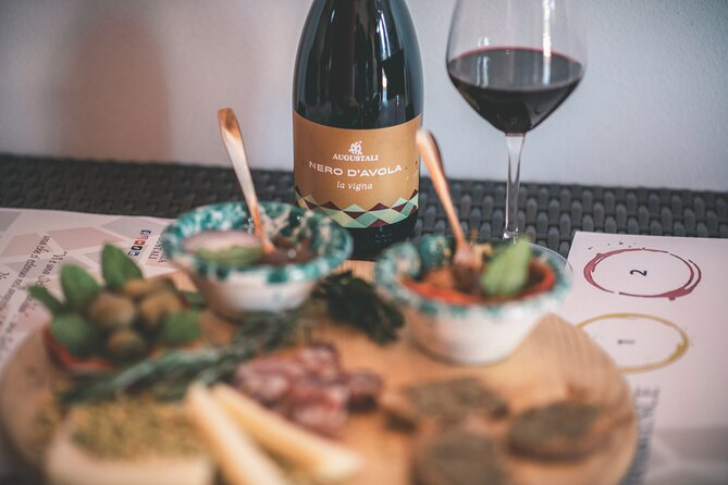 Raccolta delle olive e degustazione vini e olio con brunch ad Alcamo - A Sicilian Brunch Built Around Farm Products