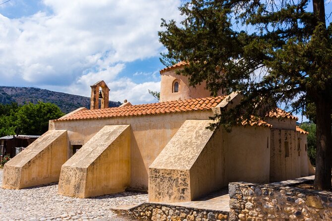 Road-trip to Lasithi, Zeus Cave, Vidiani, Krasi & Olive Mill Farm - Who should choose this road trip?