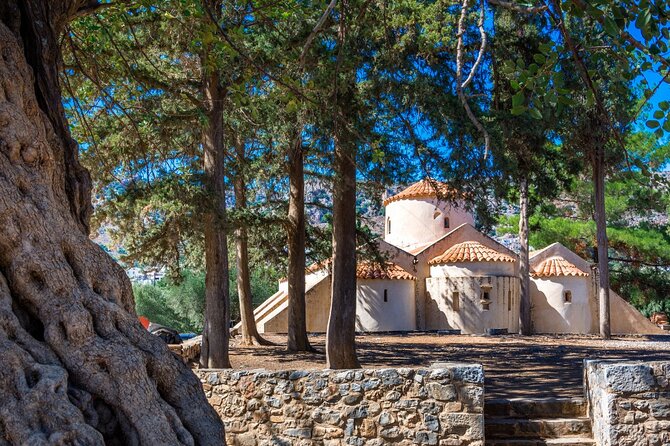 Road-trip to Lasithi, Zeus Cave, Vidiani, Krasi & Olive Mill Farm - The climb to Psychro Cave and the story of Zeus