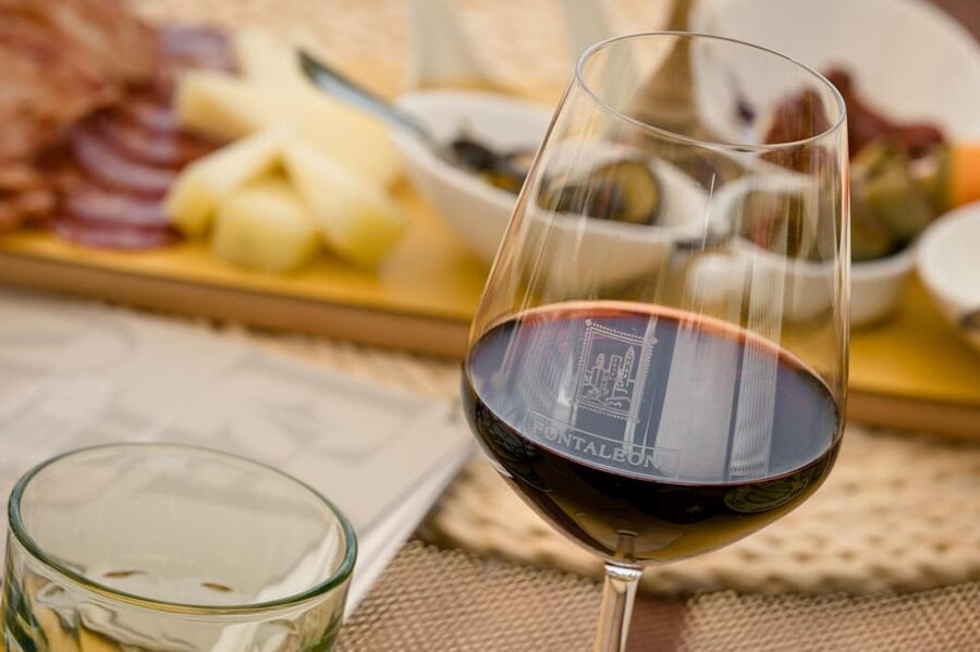 San Gimignano: Winery Visit with Picnic in Olive Grove - Why this San Gimignano picnic feels different