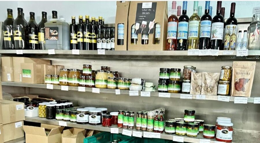 Tavira: Olive Factory Tour and Tasting - The small shop and what to buy