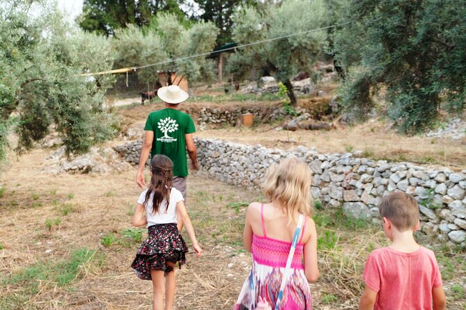 The Olive Oil Experience @ Lefkada Micro Farm - The tasting: look for the peppery kick