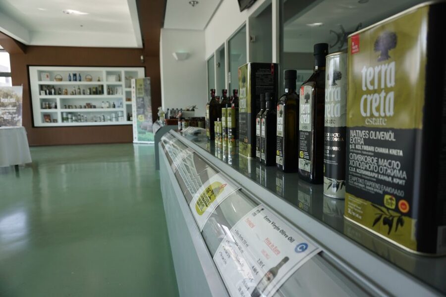 The Terra Creta Olive Oil Experience Tour - What the shop adds to the visit