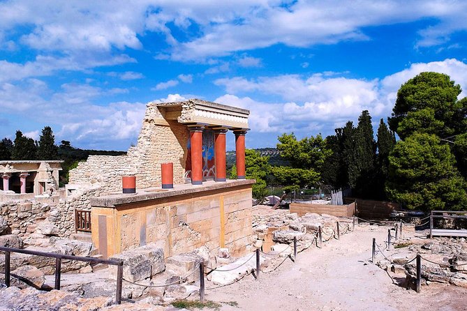 The valley of Zeus (Olive oil, wine tasting)-Knossos palace tour - Entering Knossos with a licensed guide