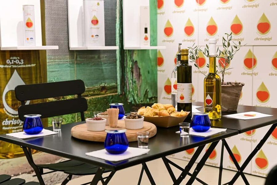 Thessaloniki: Cretan Olive Oil Tasting Experience - Tasting the Koroneiki oil from Sitia