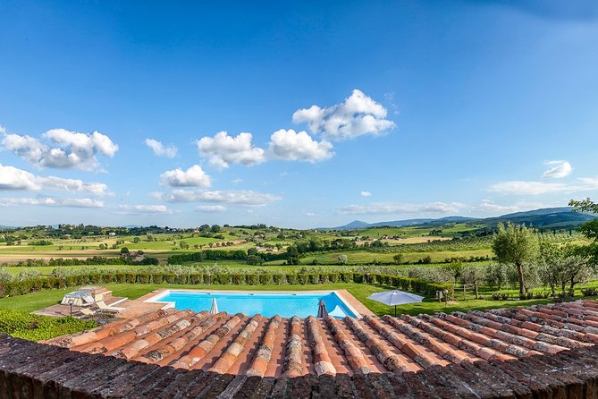 Think of a romantic meal in the Olive Trees shade, accompanied by Tuscan wines! - Is the $114.28 price fair?