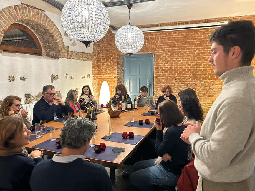 Visit to an olive oil mill and oil tasting with aperitif and food and wine pairing. - Price, timing, and practical value